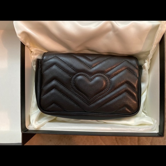 GG Marmont matelassé leather super mini bag - Picture 3 of 11